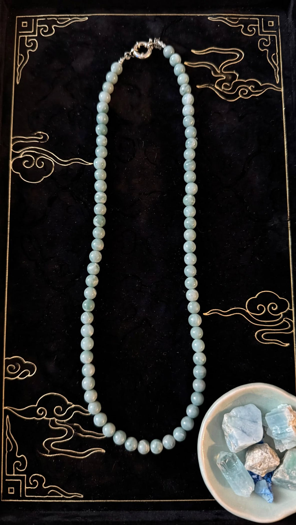 Ice Cloud Blue Water Jade Beaded Necklace