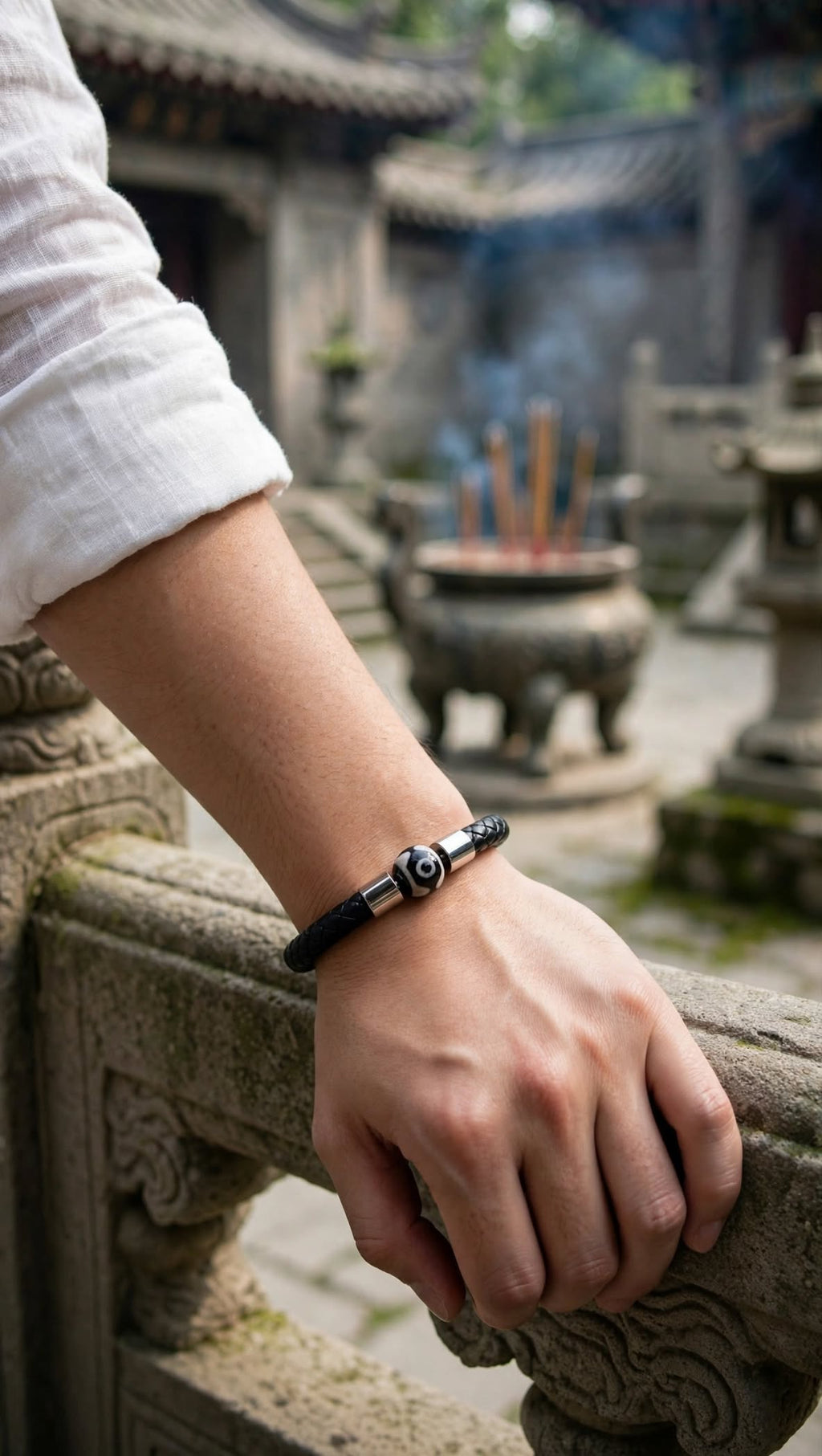 Sacred Protection Braided PU Leather & 3-Eye Dzi Agate Bracelet