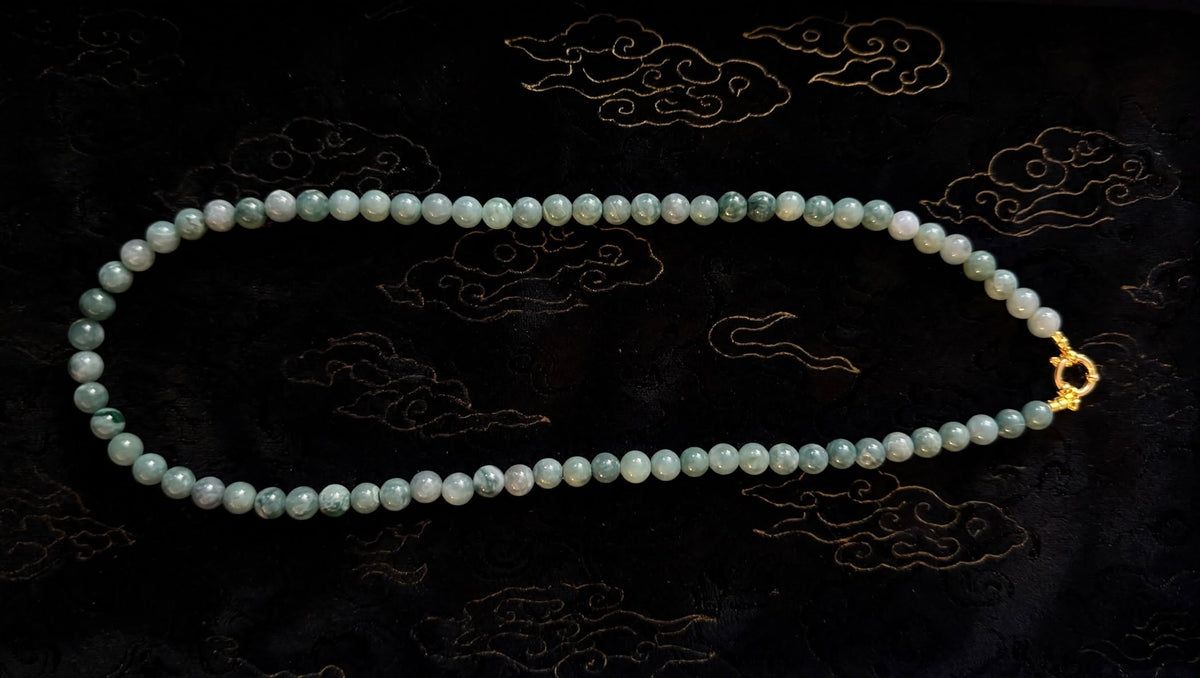 Ice Cloud Blue Water Jade Beaded Necklace