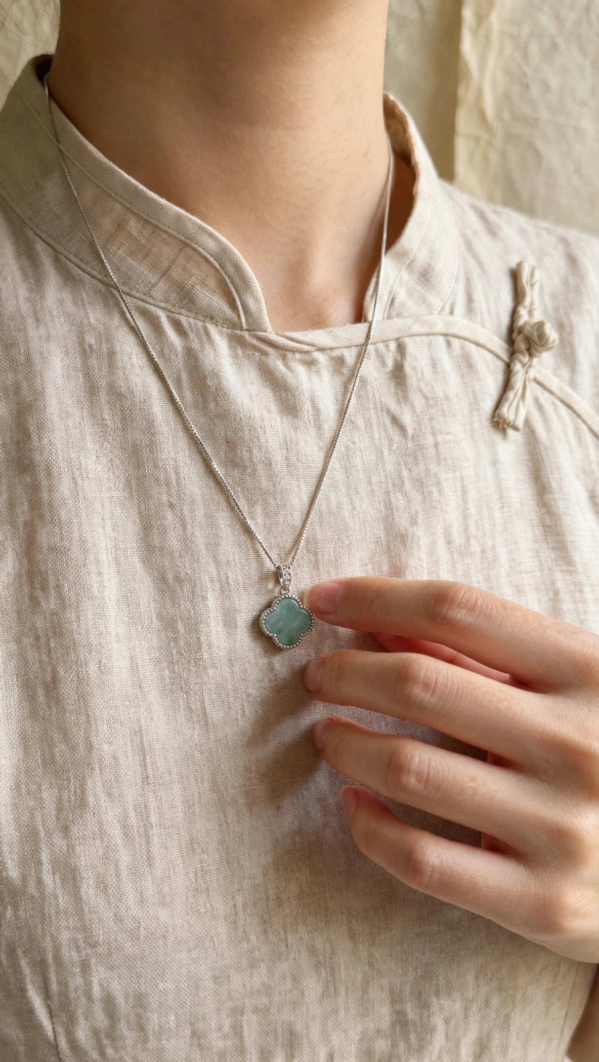 Blue Water Jade Clover Pendant Necklace in Silver