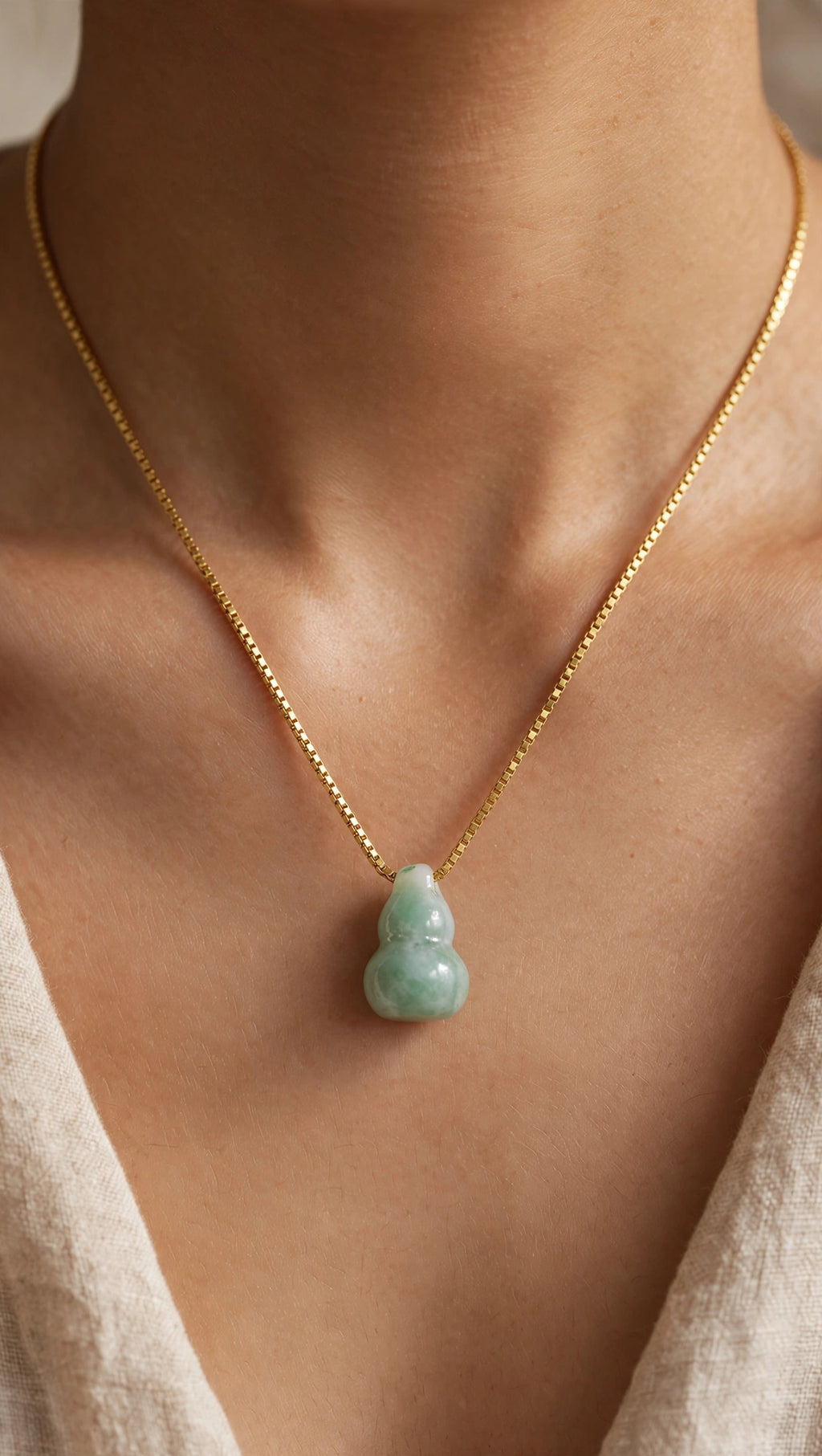 Hulu Burmese Jadeite Pendant Necklace