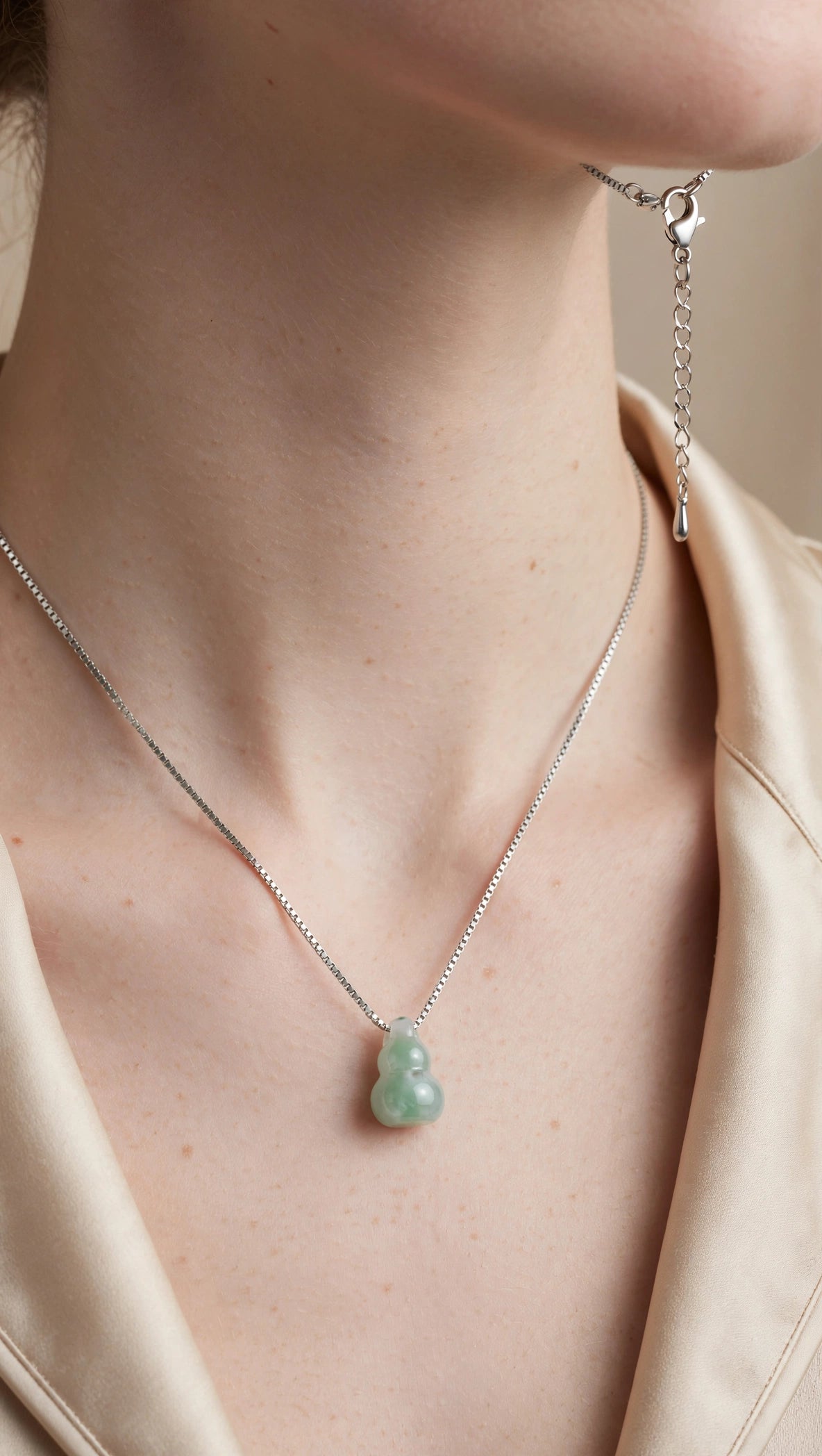 Hulu Burmese Jadeite Pendant Necklace