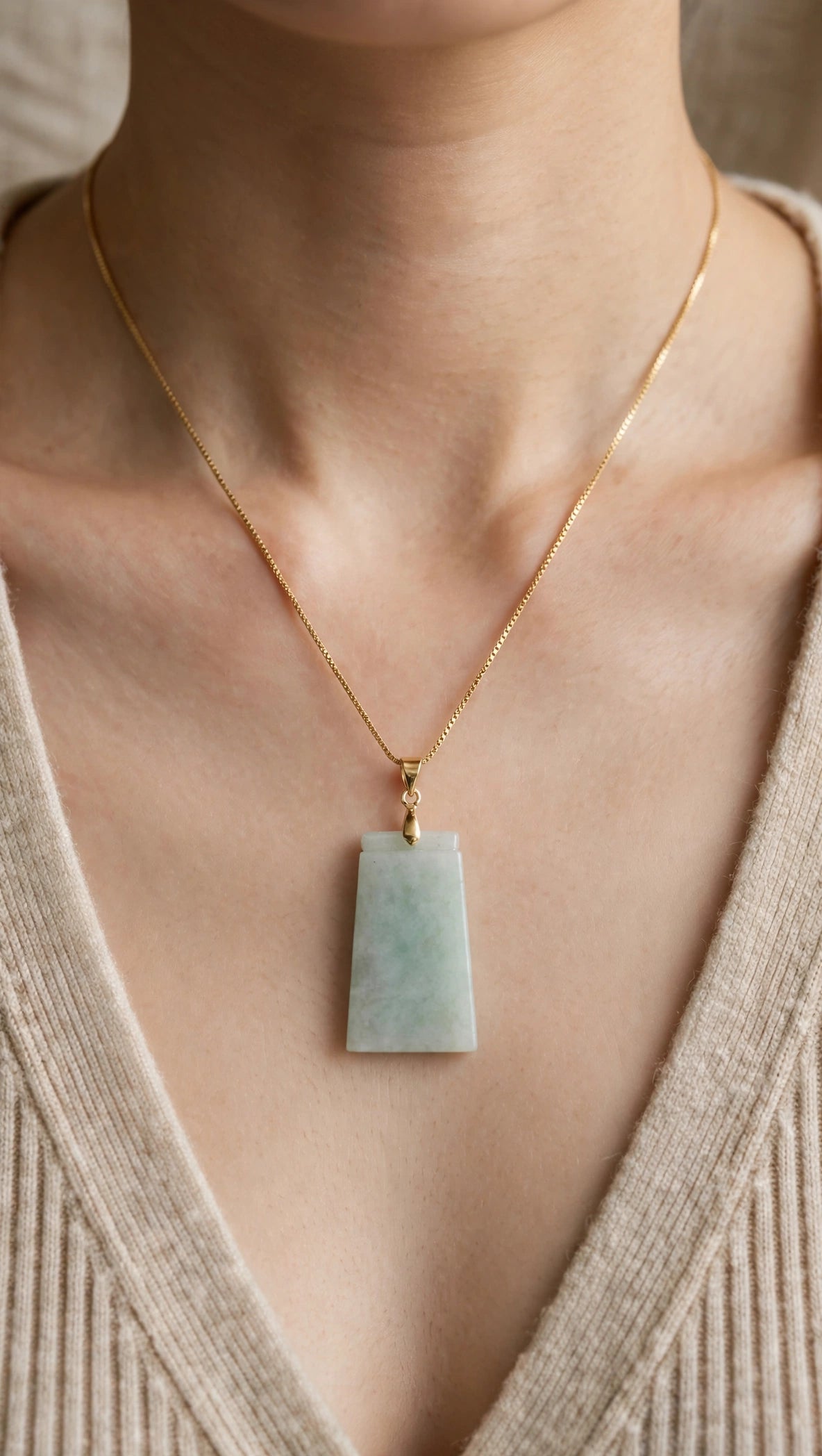 Pure Serenity: Natural Burmese Jadeite "Wu Shi Pai" Necklace