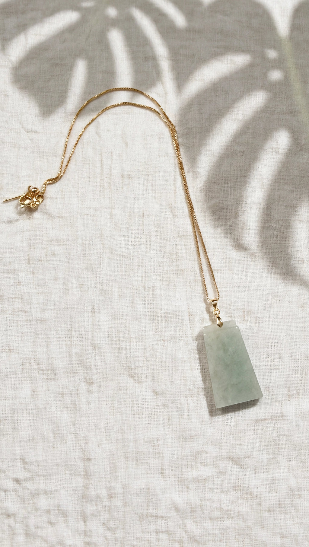 Pure Serenity: Natural Burmese Jadeite "Wu Shi Pai" Necklace
