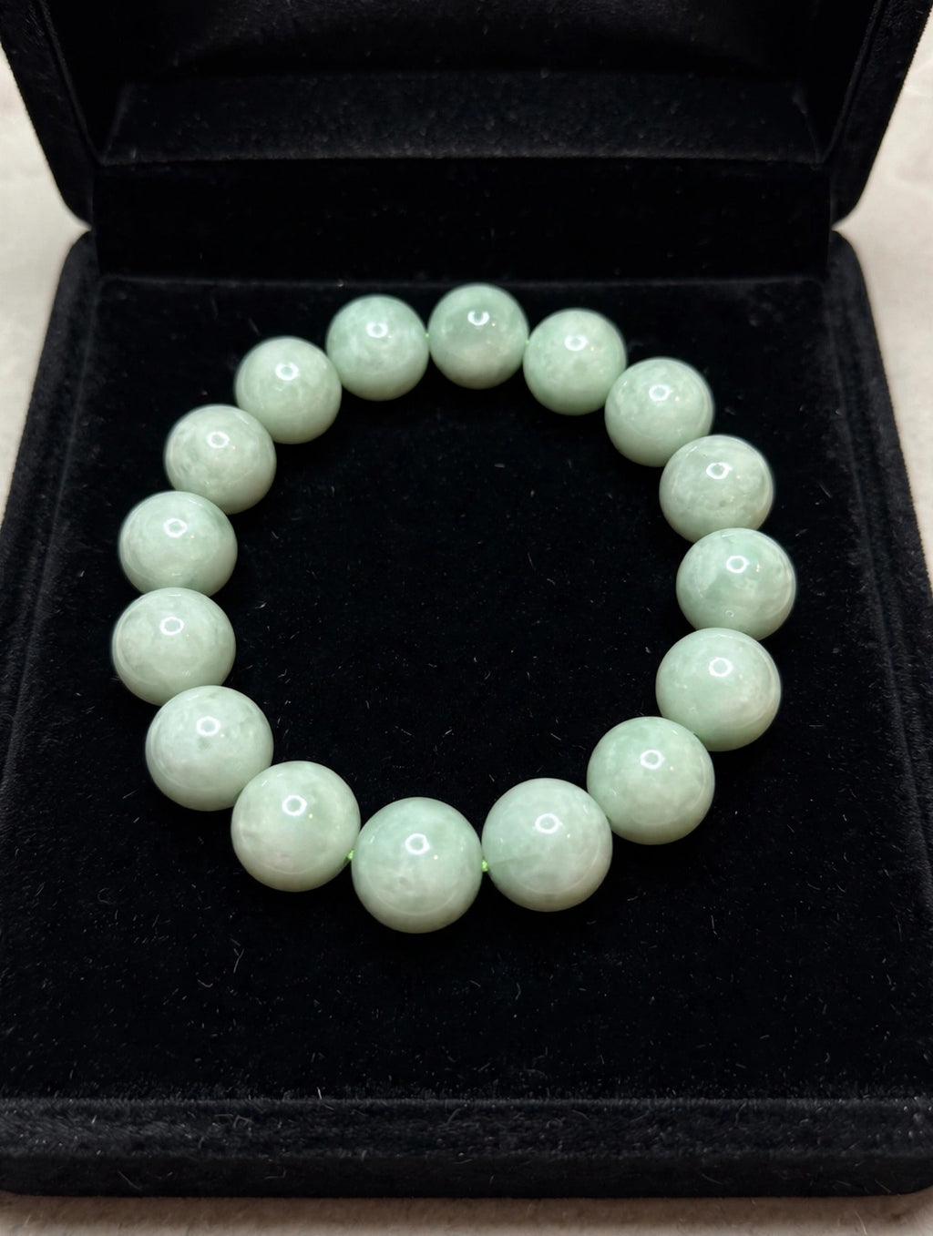 Vibrant Vitality: Natural Apple Green Jade Bead Bracelet