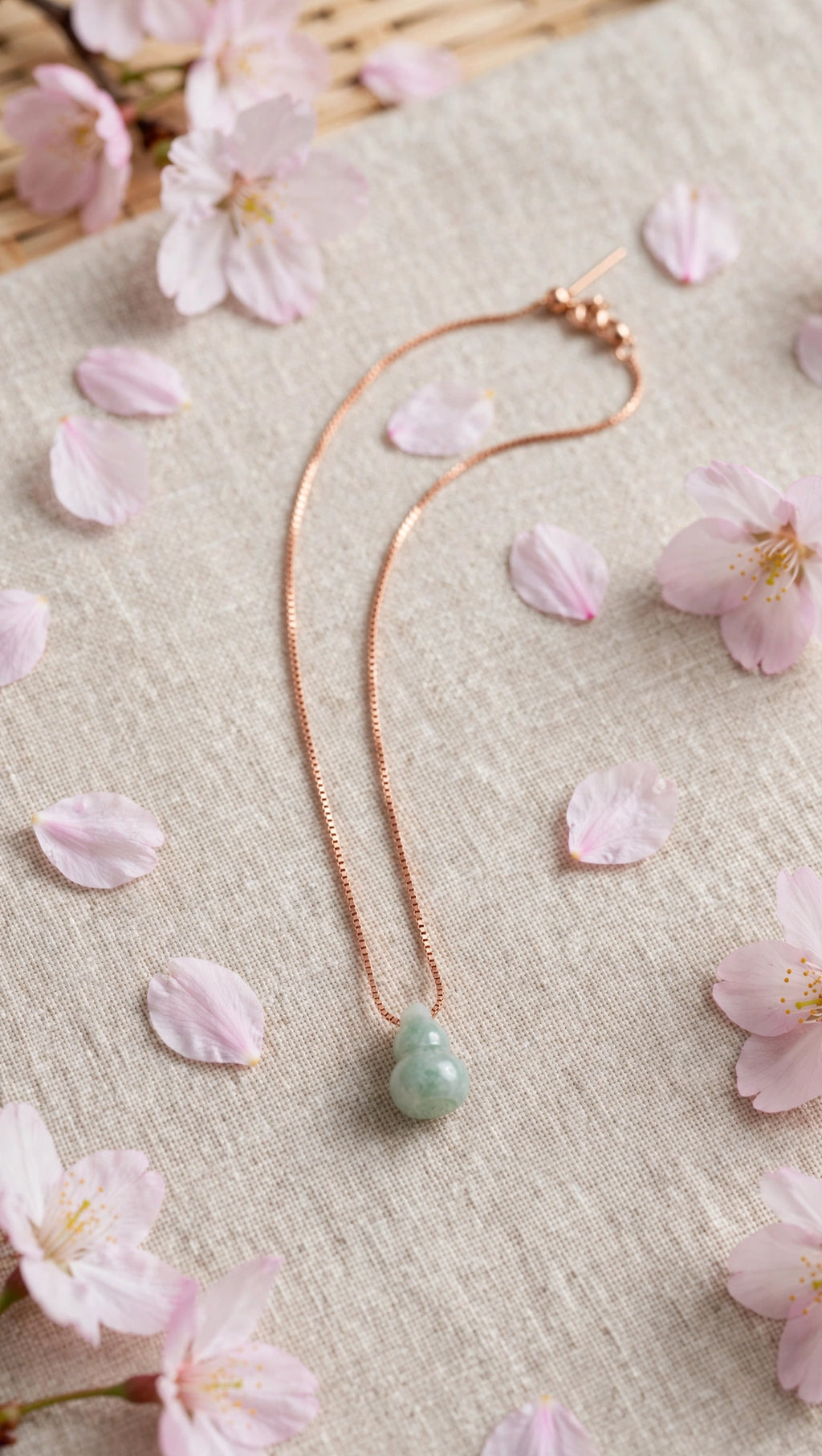 Hulu Burmese Jadeite Pendant Necklace