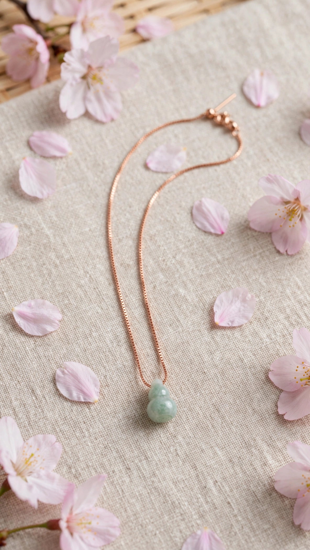 Hulu Burmese Jadeite Pendant Necklace