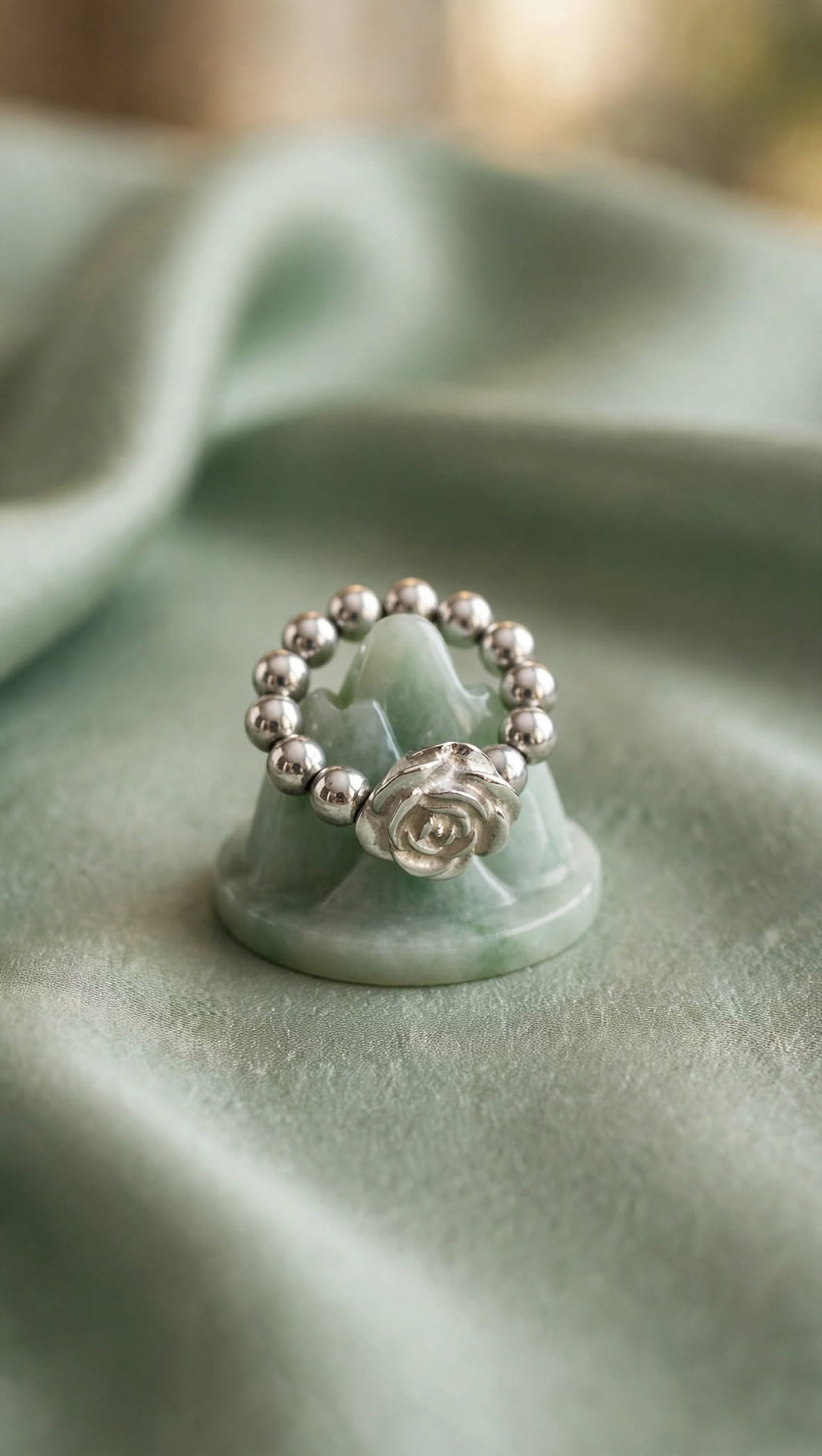 Natural Terahertz Stone Carved Rose Beaded Ring