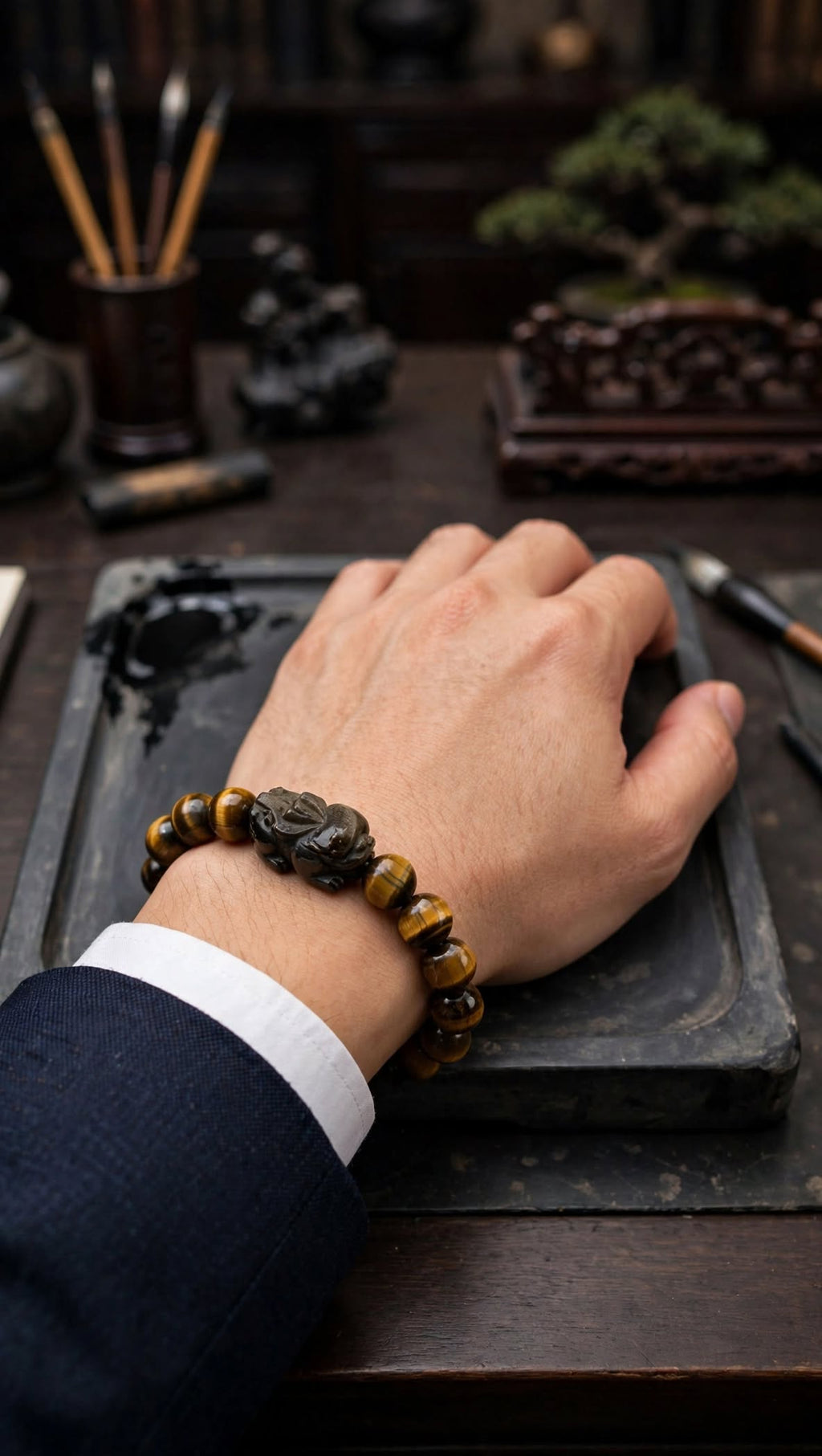 Guardian of Wealth Tiger's Eye & Obsidian Pixiu Bracelet