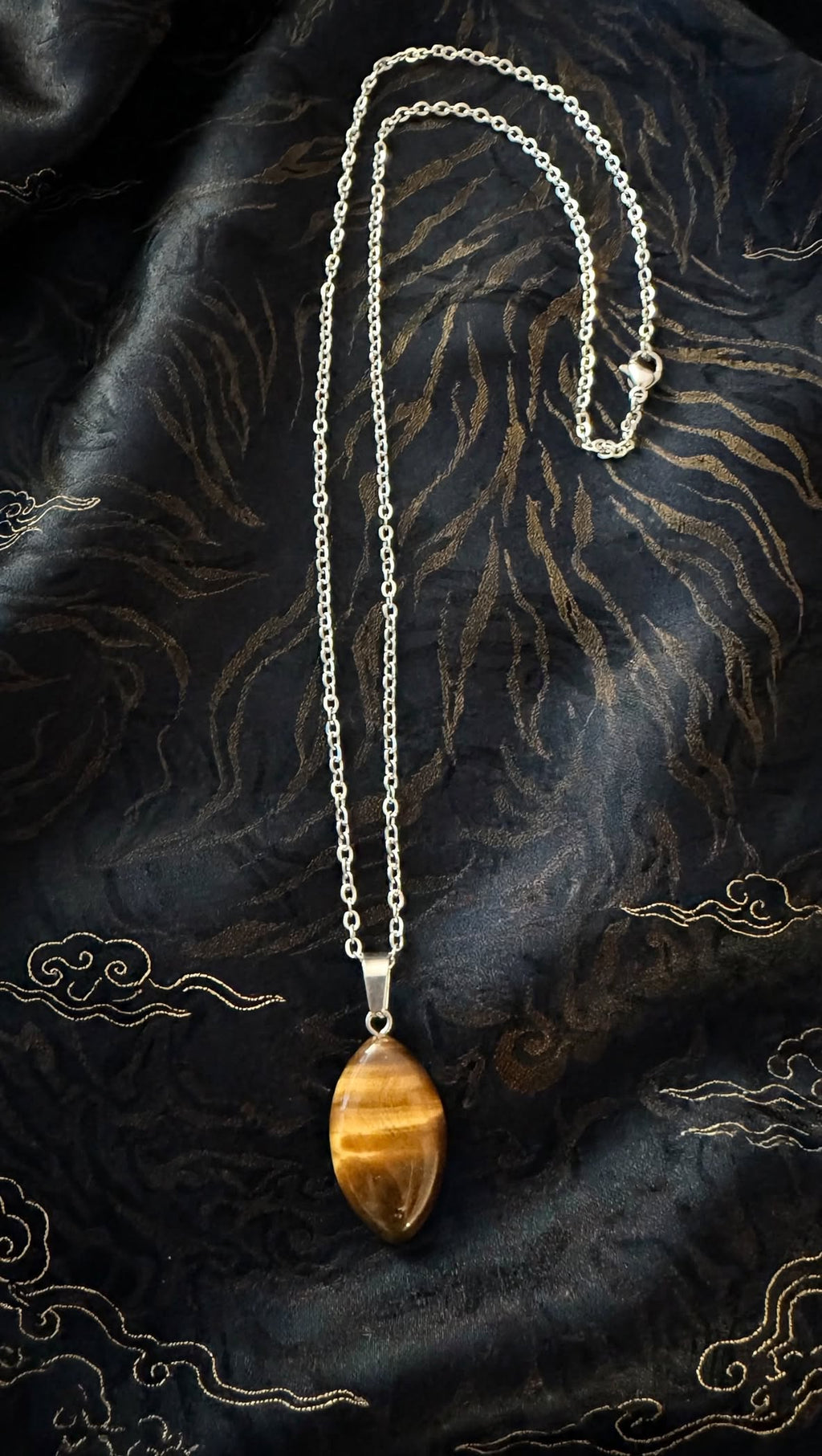 Natural Almond-Shaped Tiger's Eye Stainless Steel Necklace