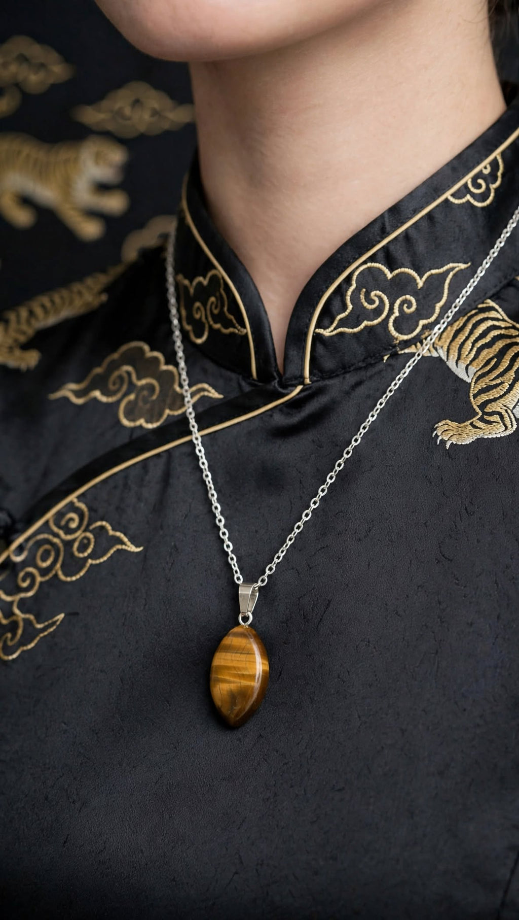 Natural Almond-Shaped Tiger's Eye Stainless Steel Necklace